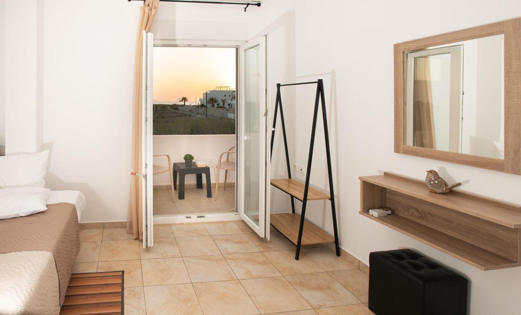 Afrathias Beachhouse - Cretan Hideaway คาลามากิ ภายนอก รูปภาพ
