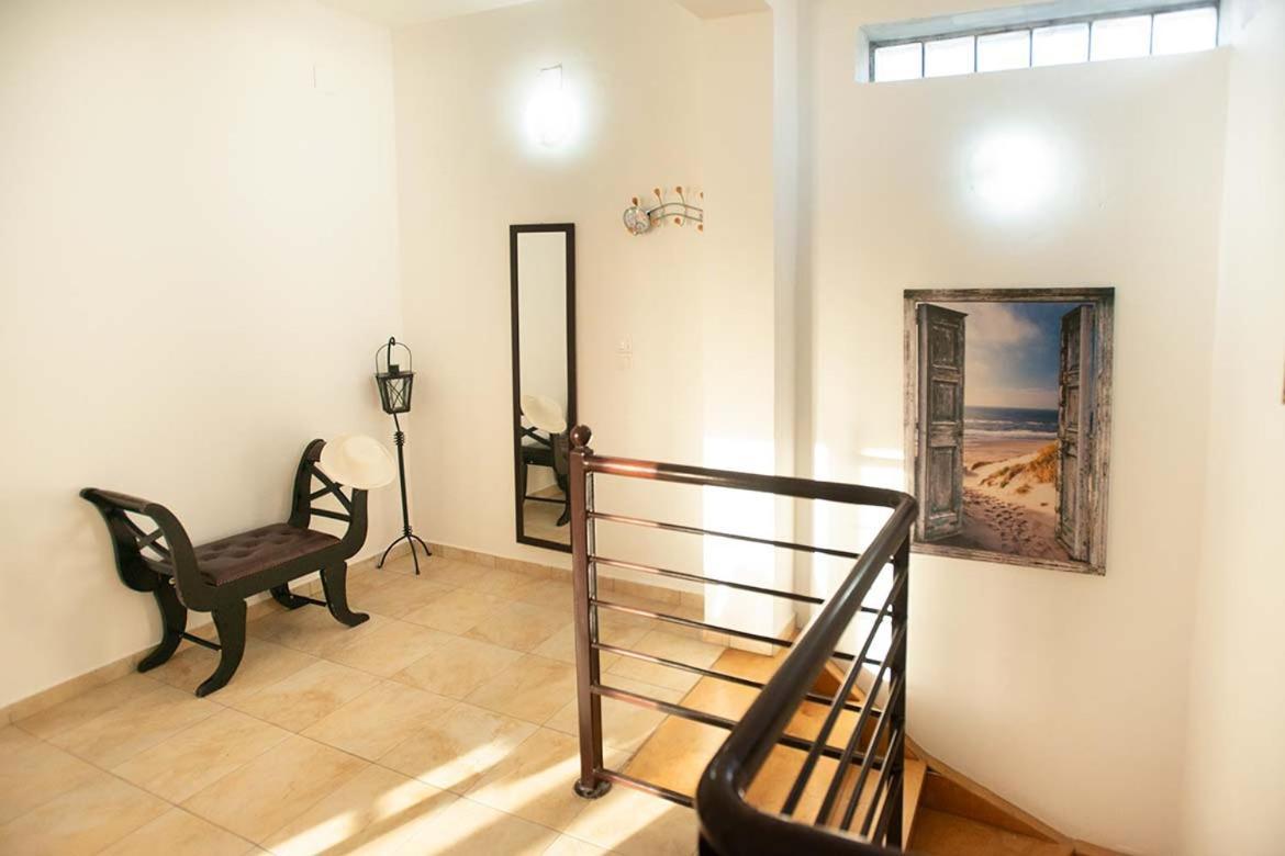 Afrathias Beachhouse - Cretan Hideaway คาลามากิ ภายนอก รูปภาพ